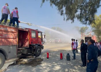 تدريب عملي على إطفاء الحرائق في الحسكة