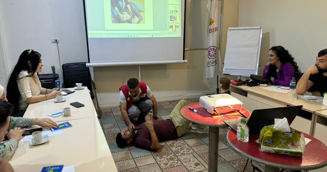 ورشة تدريبية حول “دعم الحياة الأساسي” بالتعاون مع  الهلال الأحمر الكردي