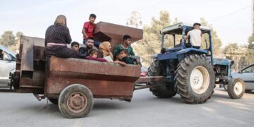 آشنا و125 منظمة تدعو إلى إنهاء الاحتلال وضمان العودة الطوعية والآمنة والكريمة لنازحي  سري كانيه وكري سبي